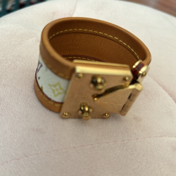 Louis Vuitton white Multicolor Koala Bracelet - Picture 2 of 8